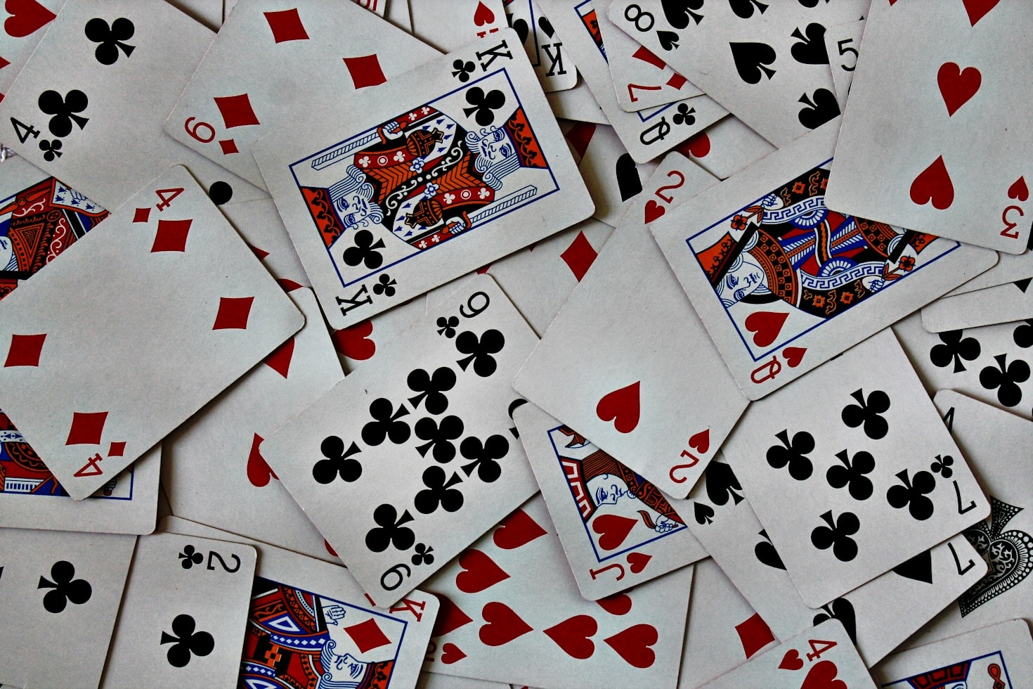 Tips Membentuk Strategi Poker yang Menang